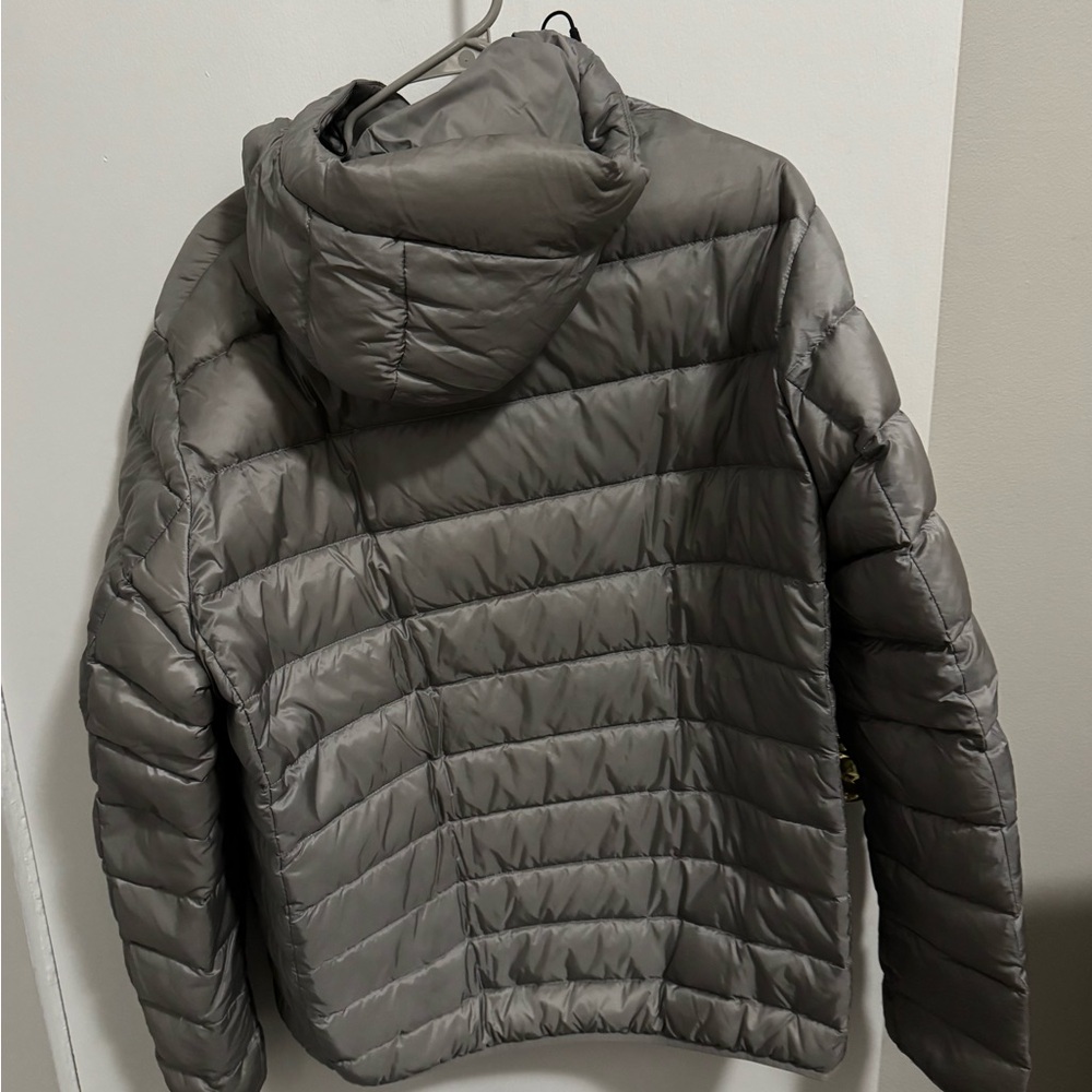 Uniqlo Men's Gray Puffer Jacket